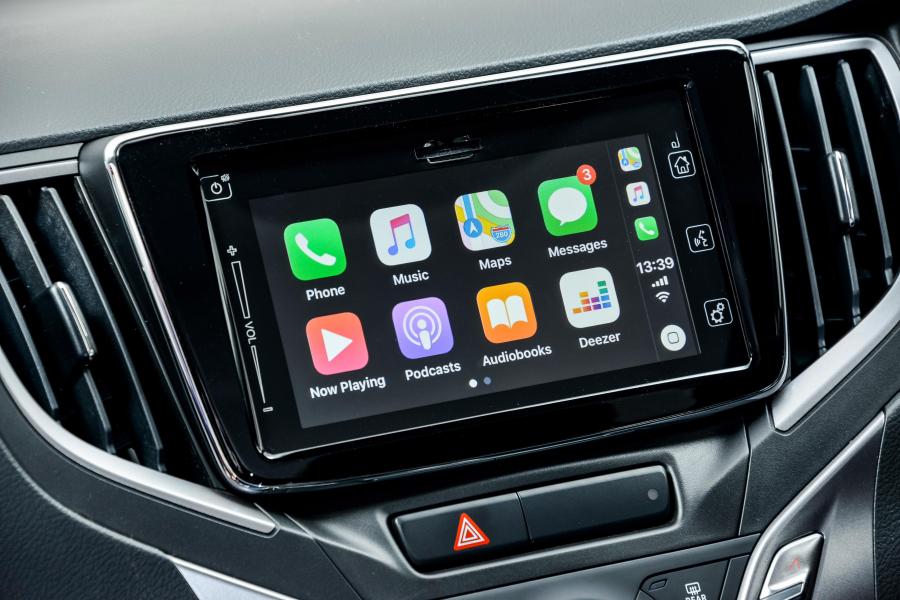 Детали интерьера Suzuki Baleno 2019 года  (ZA) (фото 30 из 40)